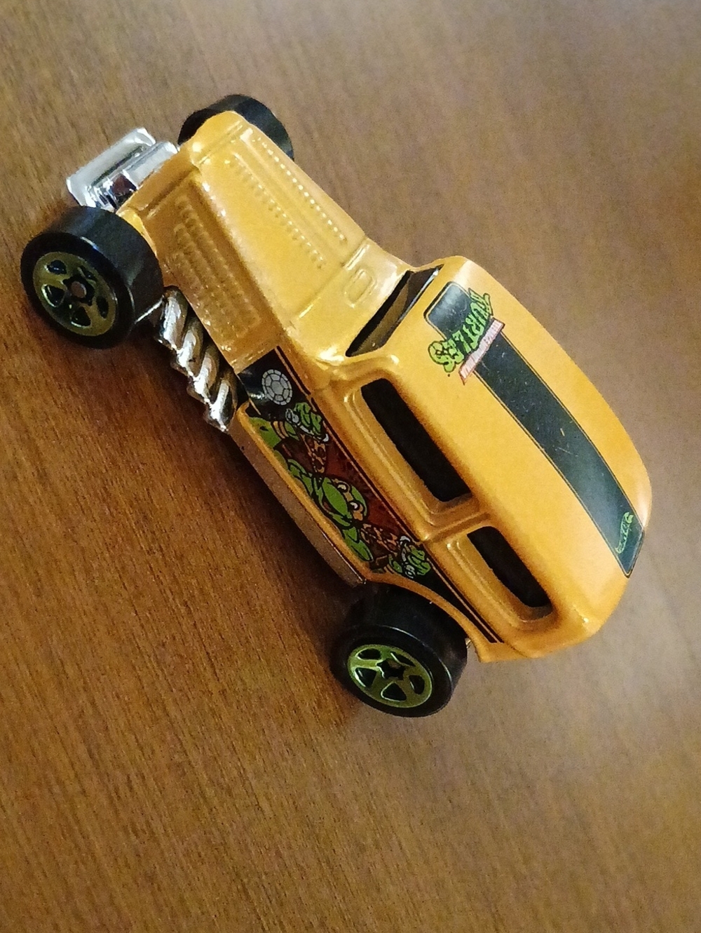 2001 Hot Wheels Teenage Mutant Ninja Turtles Orange Toy Car Michaelangelo Pizza